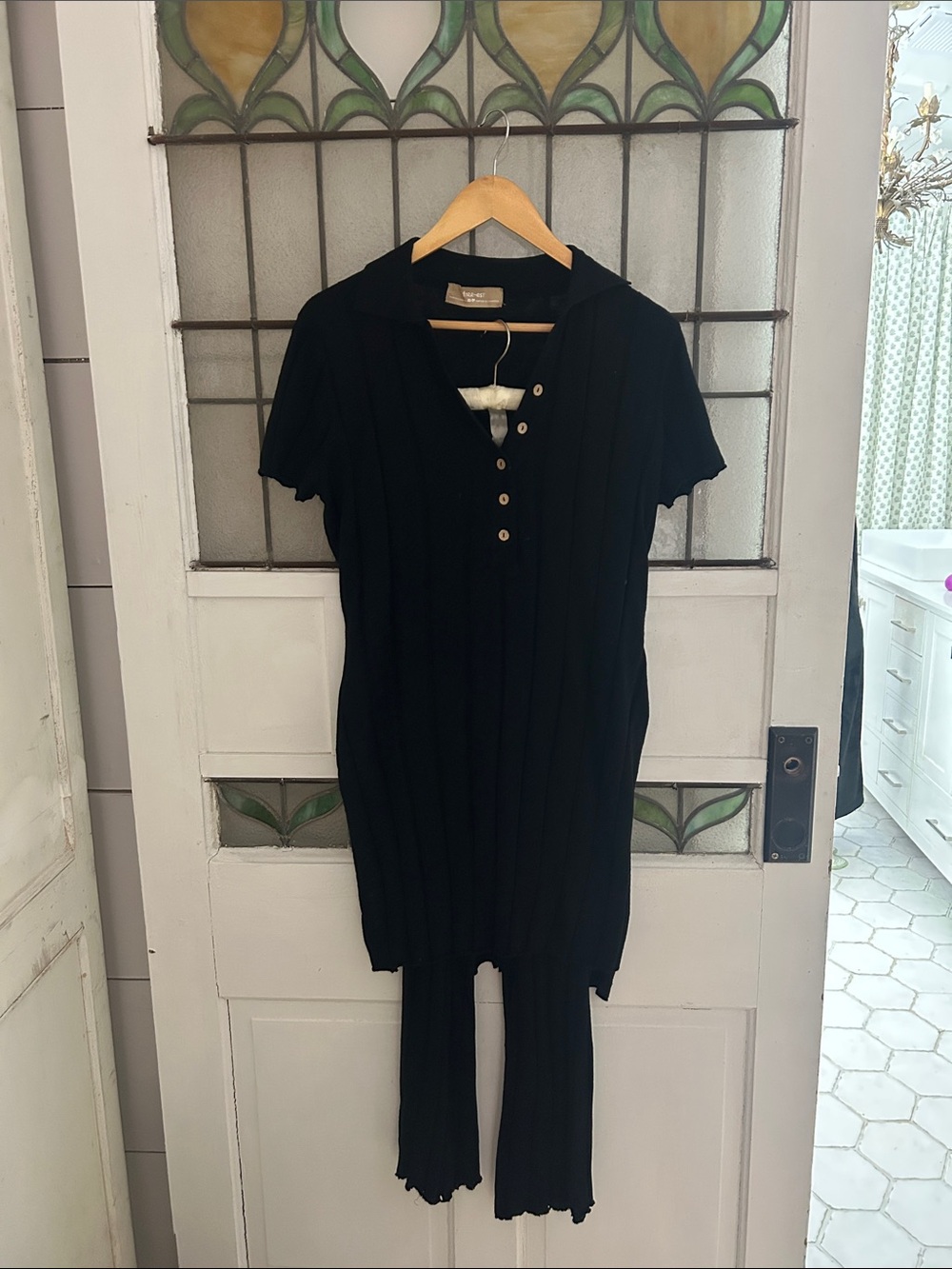 Freeest free people Women’s Black Short-Sleeve Ribbed Polo Top and matching pant